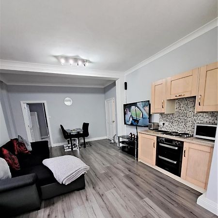 Large Flat Quite Location Modern And Well Equipped Apartment Swanage Bagian luar foto