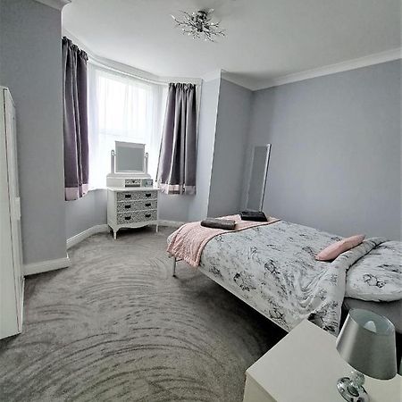 Large Flat Quite Location Modern And Well Equipped Apartment Swanage Bagian luar foto